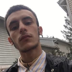 Meet your Posher, Devin